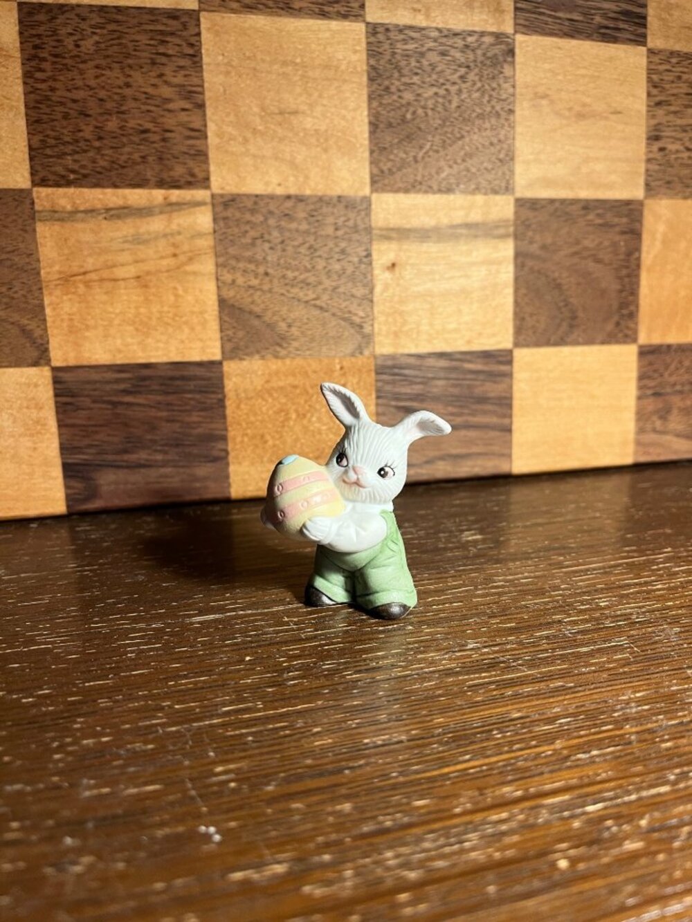Vintage Homco Bunny with Easter Egg Figurine A328